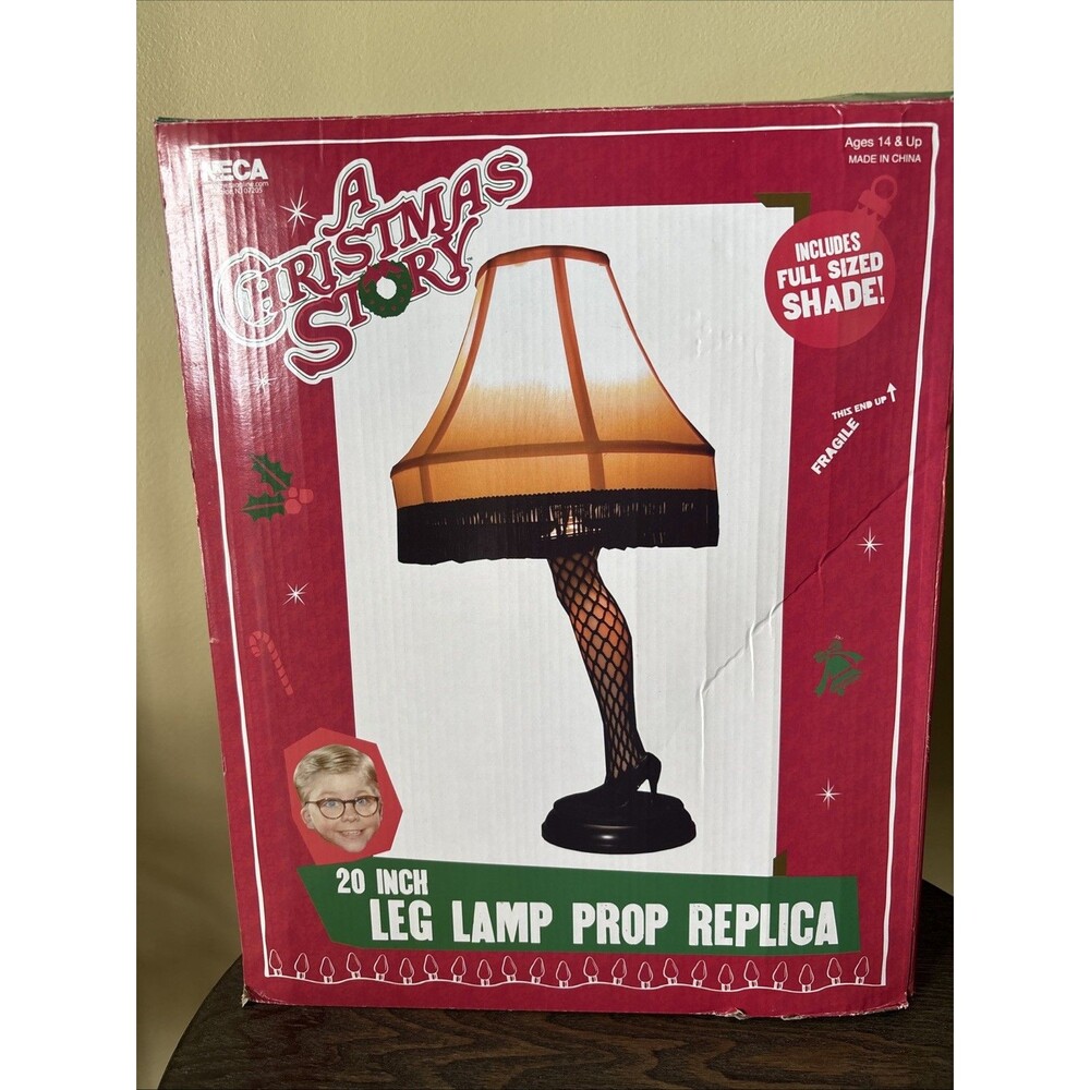 Christmas Story  20 inch  Leg Lamp Prop Replica NEW - Open box